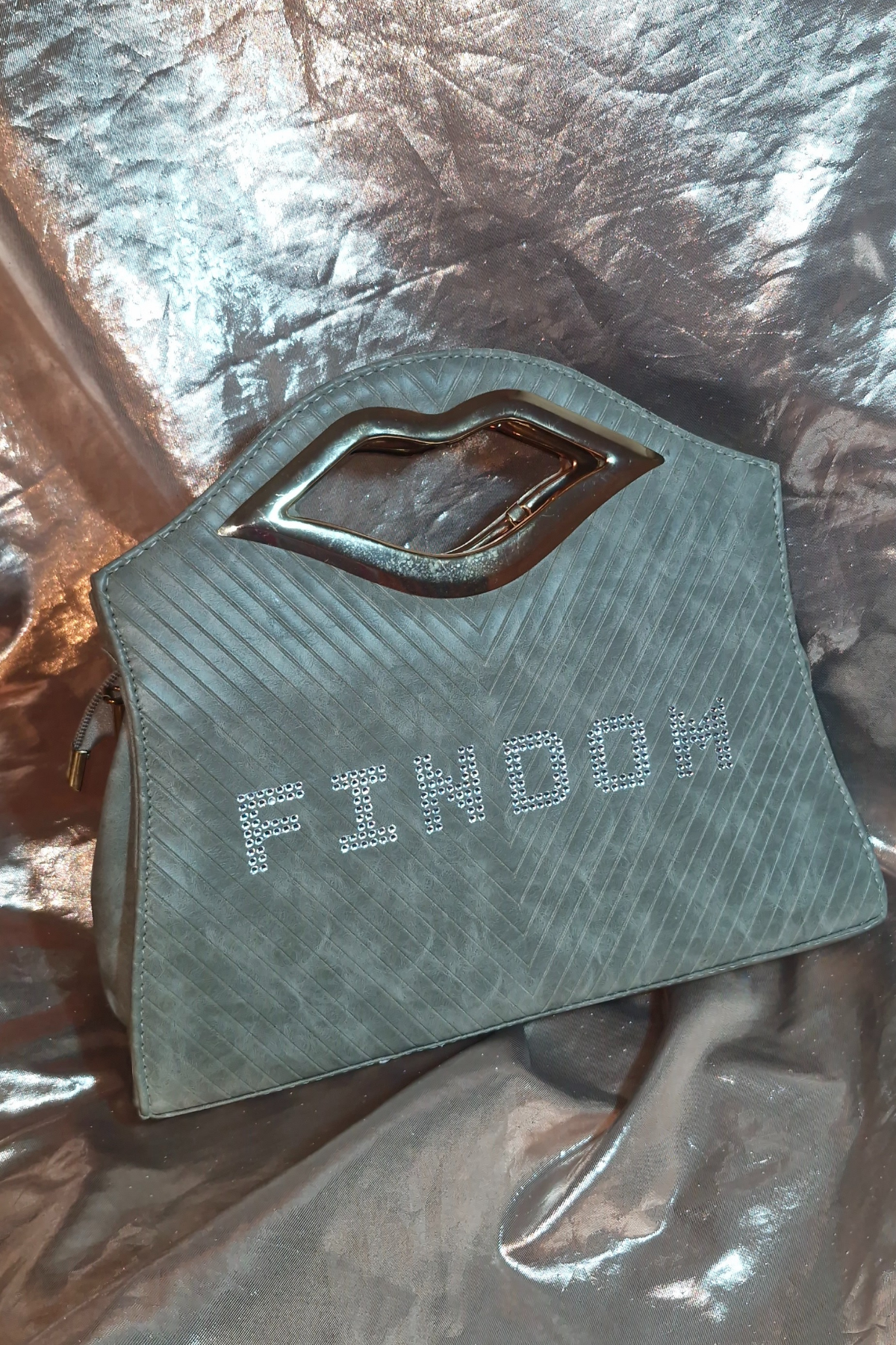 "FINDOM" Grey Lips Midi Handbag