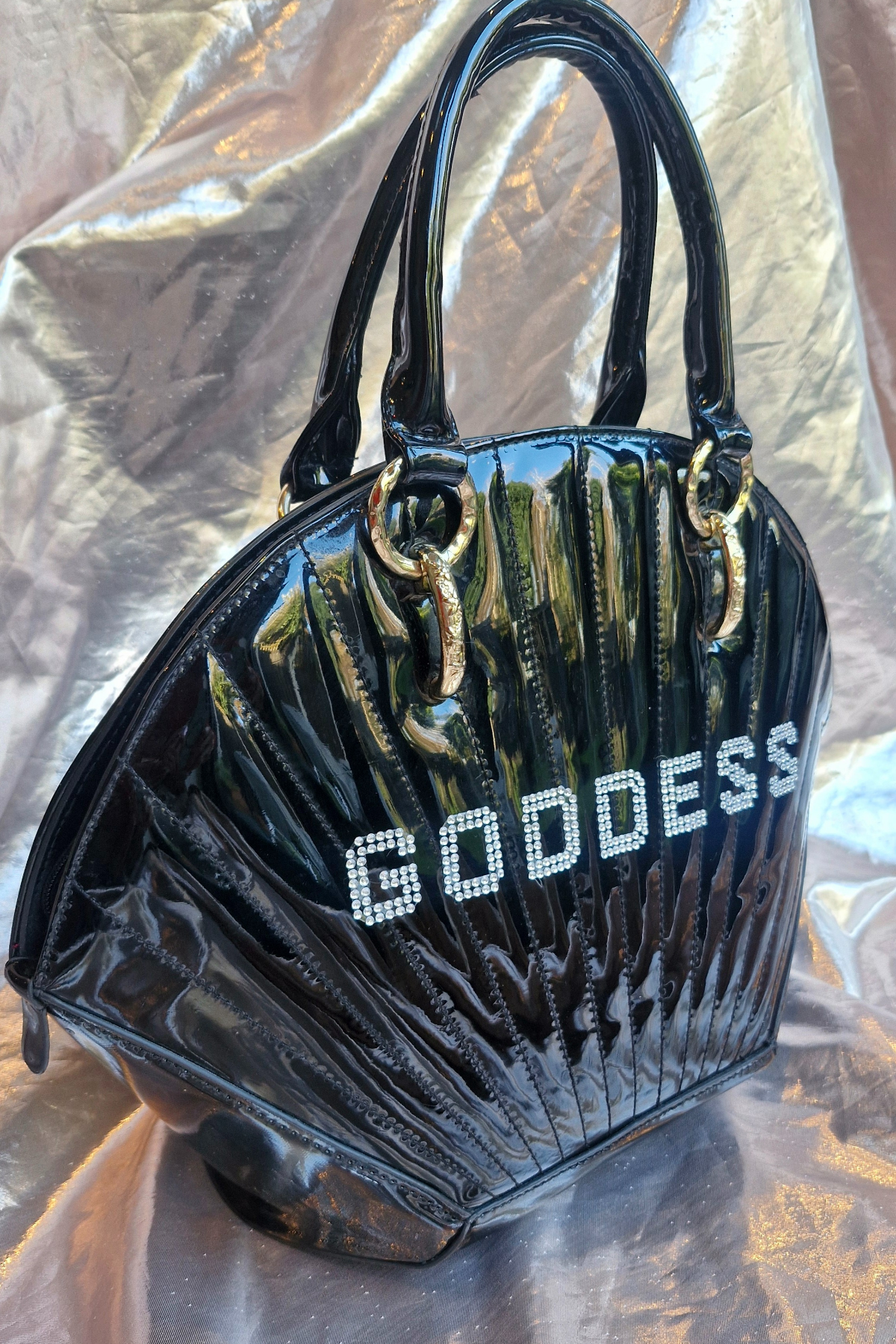 "GODDESS" Upcycled Glossy Vintage Italian Shell Handbag